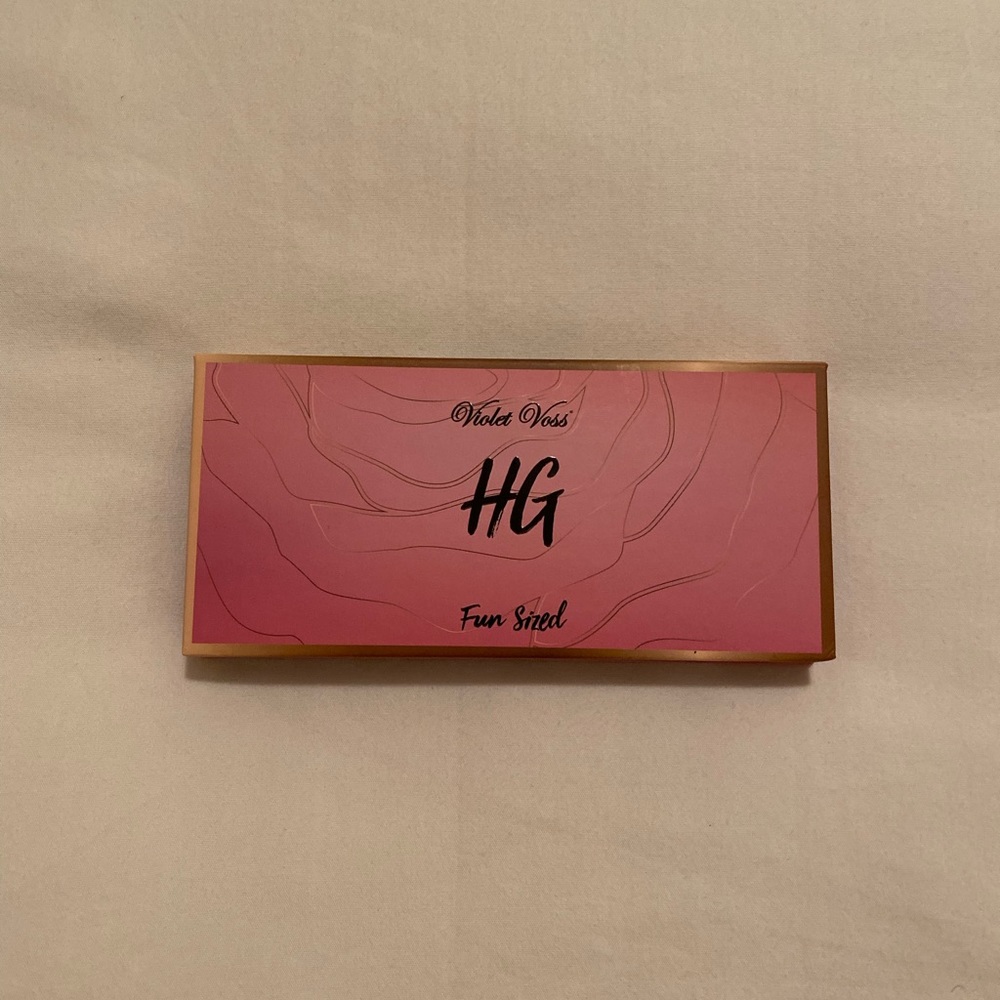 Violet Voss eyeshadow palette